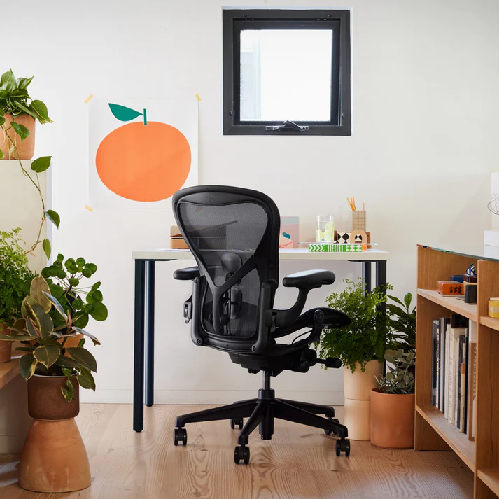 Herman Miller Aeron Remastered Side View Onyx