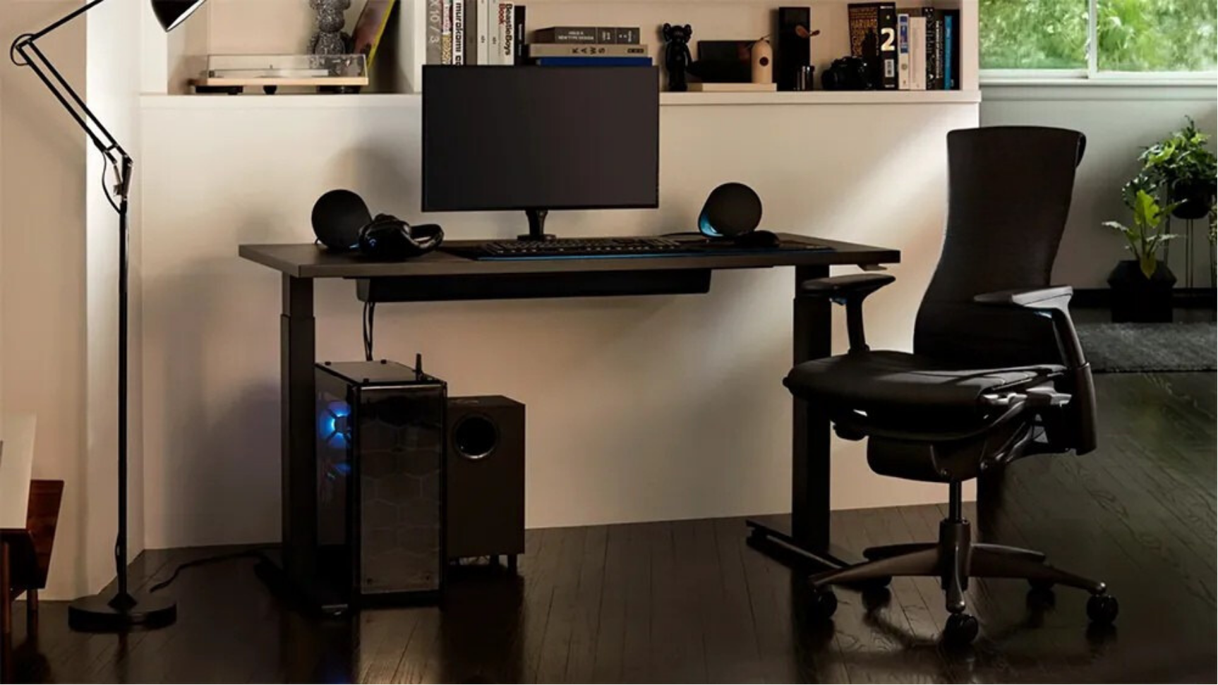 Embody Gaming Bundle – ergonomischer Gamingstuhl mit Schreibtisch und Zubehör